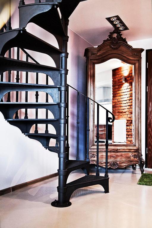 Loft Apartment *