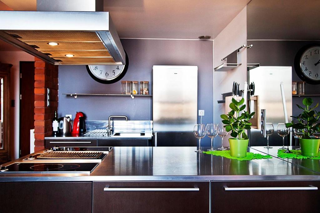 Loft Apartment *